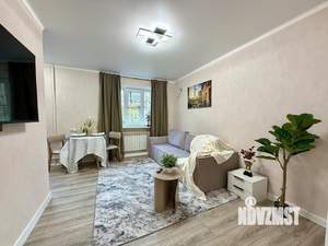 2-к квартира, вторичка, 37м2, 1/4 этаж