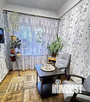 4-к квартира, вторичка, 60м2, 5/5 этаж