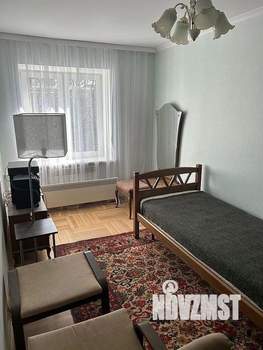 3-к квартира, вторичка, 63м2, 5/5 этаж