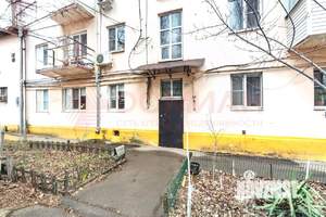 2-к квартира, вторичка, 56м2, 1/4 этаж