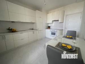 2-к квартира, вторичка, 57м2, 17/25 этаж