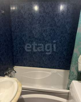 3-к квартира, вторичка, 63м2, 10/10 этаж