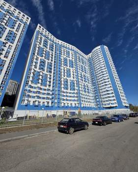 3-к квартира, вторичка, 74м2, 10/25 этаж