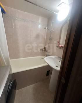 3-к квартира, вторичка, 62м2, 2/9 этаж