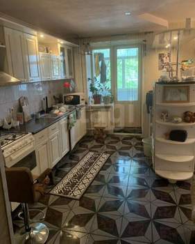 3-к квартира, вторичка, 93м2, 1/17 этаж