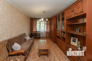 3-к квартира, вторичка, 58м2, 3/5 этаж