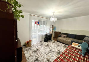 2-к квартира, вторичка, 52м2, 3/5 этаж