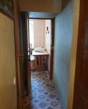 3-к квартира, вторичка, 42м2, 1/5 этаж