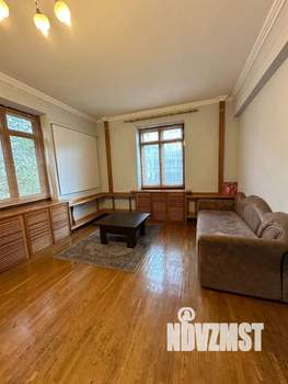 2-к квартира, вторичка, 68м2, 3/5 этаж