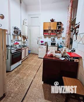 4-к квартира, вторичка, 96м2, 1/4 этаж