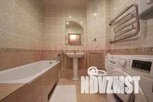 2-к квартира, вторичка, 64м2, 1/17 этаж