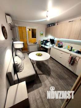 2-к квартира, вторичка, 65м2, 1/19 этаж