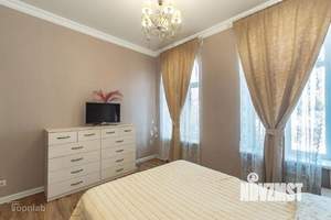 4-к квартира, вторичка, 110м2, 2/6 этаж
