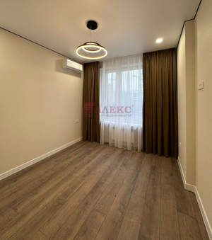 2-к квартира, вторичка, 56м2, 8/13 этаж