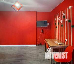 2-к квартира, вторичка, 43м2, 1/4 этаж