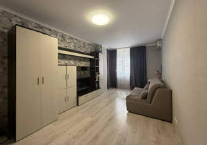2-к квартира, вторичка, 45м2, 1/17 этаж