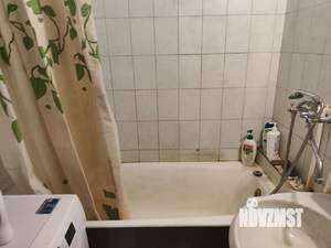 3-к квартира, вторичка, 60м2, 1/9 этаж