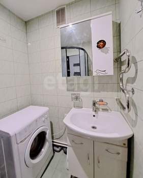 2-к квартира, вторичка, 58м2, 8/9 этаж
