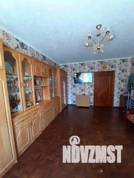 3-к квартира, вторичка, 58м2, 1/18 этаж