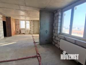 3-к квартира, вторичка, 57м2, 7/25 этаж