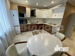 2-к квартира, вторичка, 70м2, 20/25 этаж