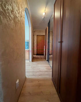 3-к квартира, вторичка, 63м2, 9/10 этаж