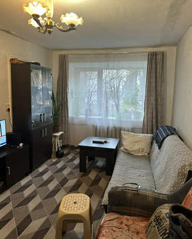 2-к квартира, вторичка, 42м2, 1/4 этаж