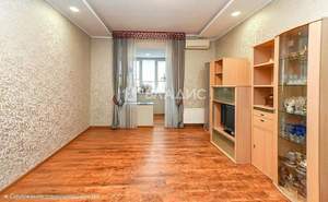 3-к квартира, вторичка, 83м2, 1/6 этаж