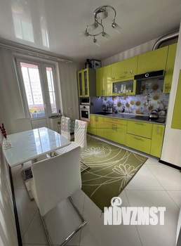 3-к квартира, вторичка, 70м2, 9/18 этаж