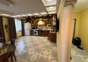 4-к квартира, вторичка, 93м2, 4/9 этаж