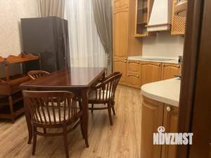 4-к квартира, вторичка, 135м2, 11/12 этаж