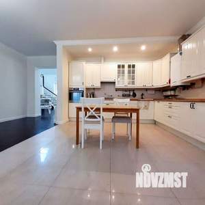 5-к квартира, вторичка, 250м2, 3/4 этаж