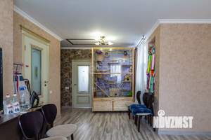 4-к квартира, вторичка, 102м2, 2/2 этаж