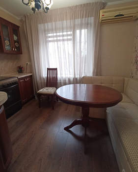 1-к квартира, вторичка, 42м2, 1/10 этаж