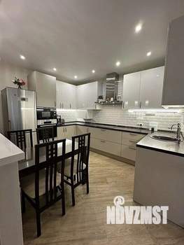 3-к квартира, вторичка, 100м2, 9/23 этаж