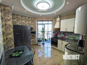3-к квартира, вторичка, 80м2, 10/18 этаж