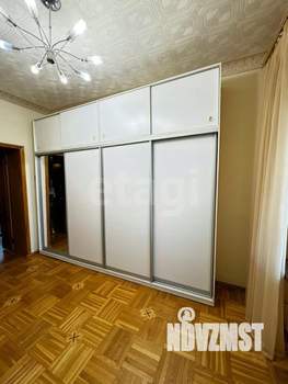 3-к квартира, вторичка, 98м2, 5/5 этаж