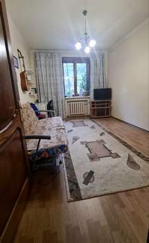 4-к квартира, вторичка, 94м2, 2/4 этаж