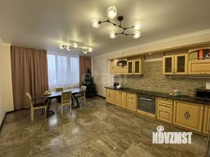 4-к квартира, вторичка, 105м2, 4/10 этаж