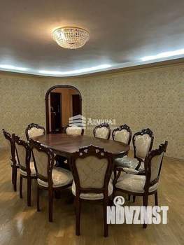 3-к квартира, вторичка, 121м2, 8/10 этаж