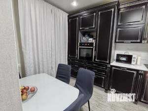 3-к квартира, вторичка, 80м2, 1/10 этаж