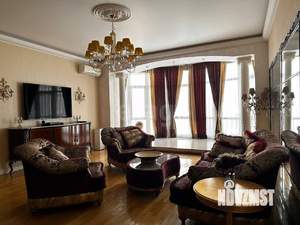 3-к квартира, вторичка, 220м2, 3/10 этаж