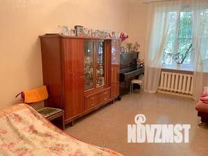 2-к квартира, вторичка, 54м2, 1/3 этаж