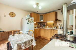 2-к квартира, вторичка, 65м2, 1/1 этаж