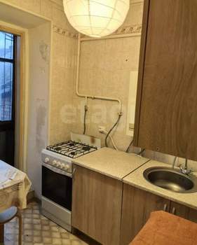 2-к квартира, вторичка, 42м2, 1/5 этаж