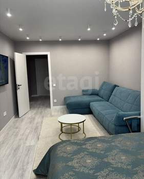 3-к квартира, вторичка, 77м2, 9/10 этаж
