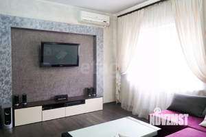2-к квартира, вторичка, 61м2, 1/3 этаж