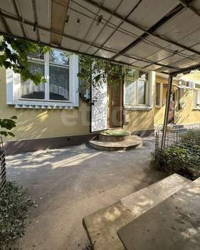 3-к квартира, вторичка, 57м2, 1/2 этаж