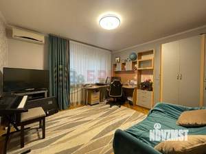 4-к квартира, вторичка, 158м2, 1/9 этаж