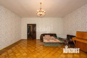 4-к квартира, вторичка, 170м2, 3/3 этаж